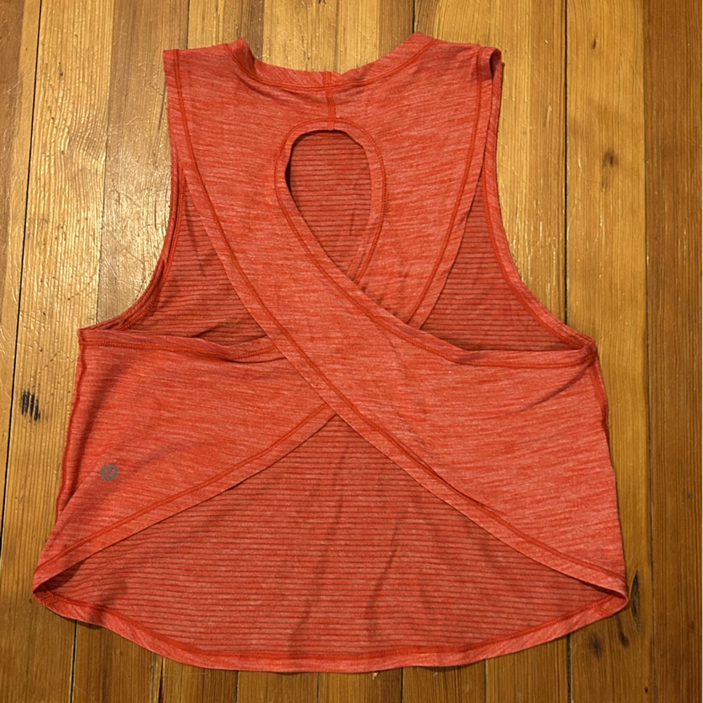 Lululemon cross back shirt